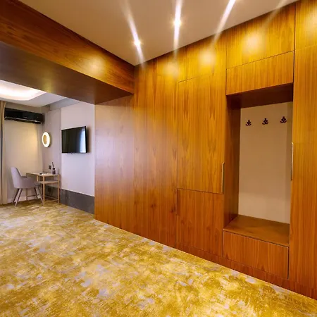 Yasu Luxury Rooms Bucharest Exterior photo